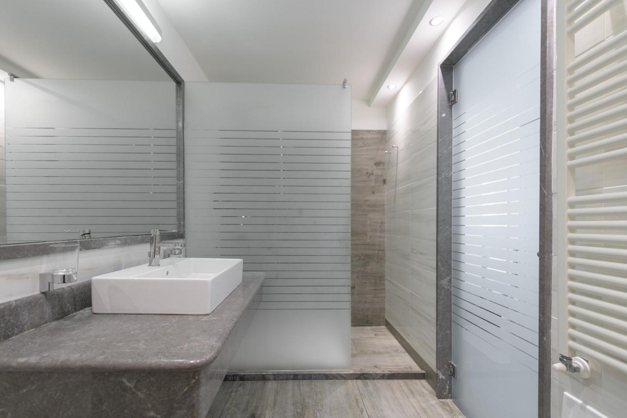 Deluxe Double or Twin Room Lake View