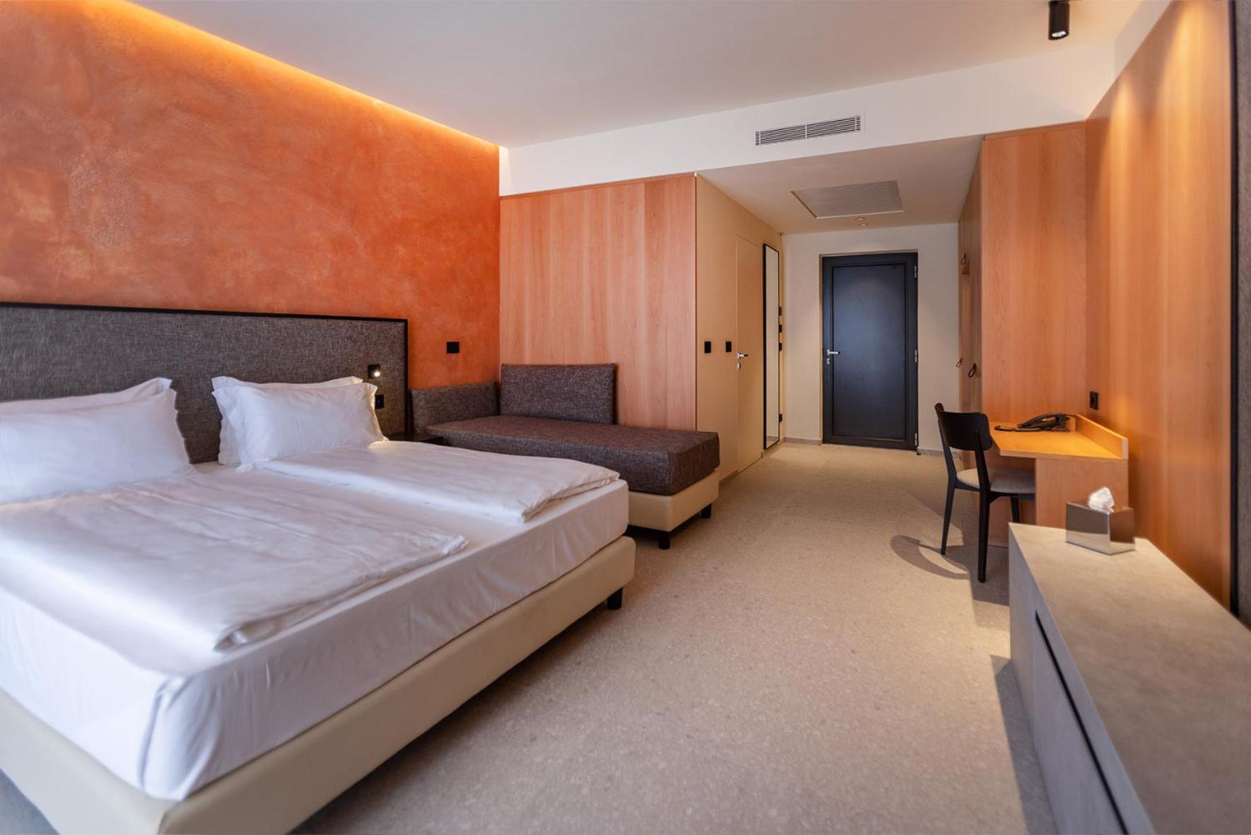 Superior Double Room Balcony Lake View