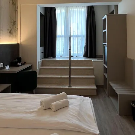 Hotel Garda Bellevue-2